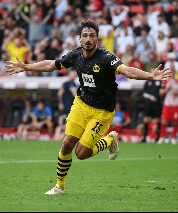 包含里程碑夜!尤文图斯单刀错失,德甲窗口期刷纪录,目标明确,赛季目标并未改变的词条 包含里程碑夜!尤文图斯单刀错失,德甲窗口期刷纪录,目标明确,赛季目标并未改变的词条