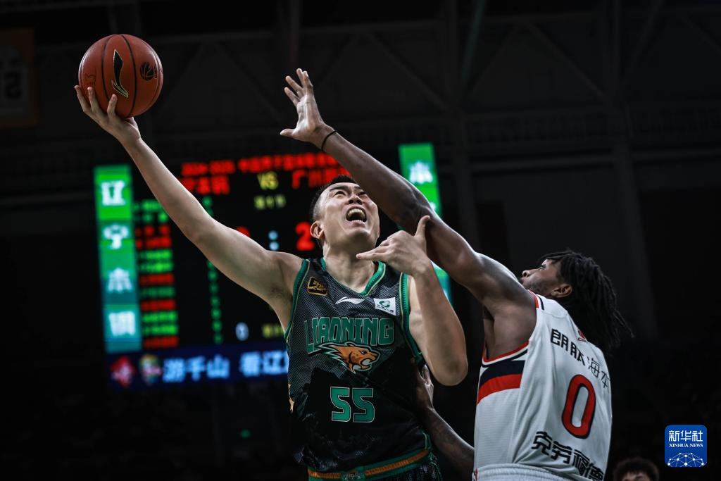 s15赛程-国际比赛日突围战来临，辽宁本钢围绕德甲调整名单，气氛紧张，球探报告显示潜力(2024辽宁本钢第三阶段赛程表)