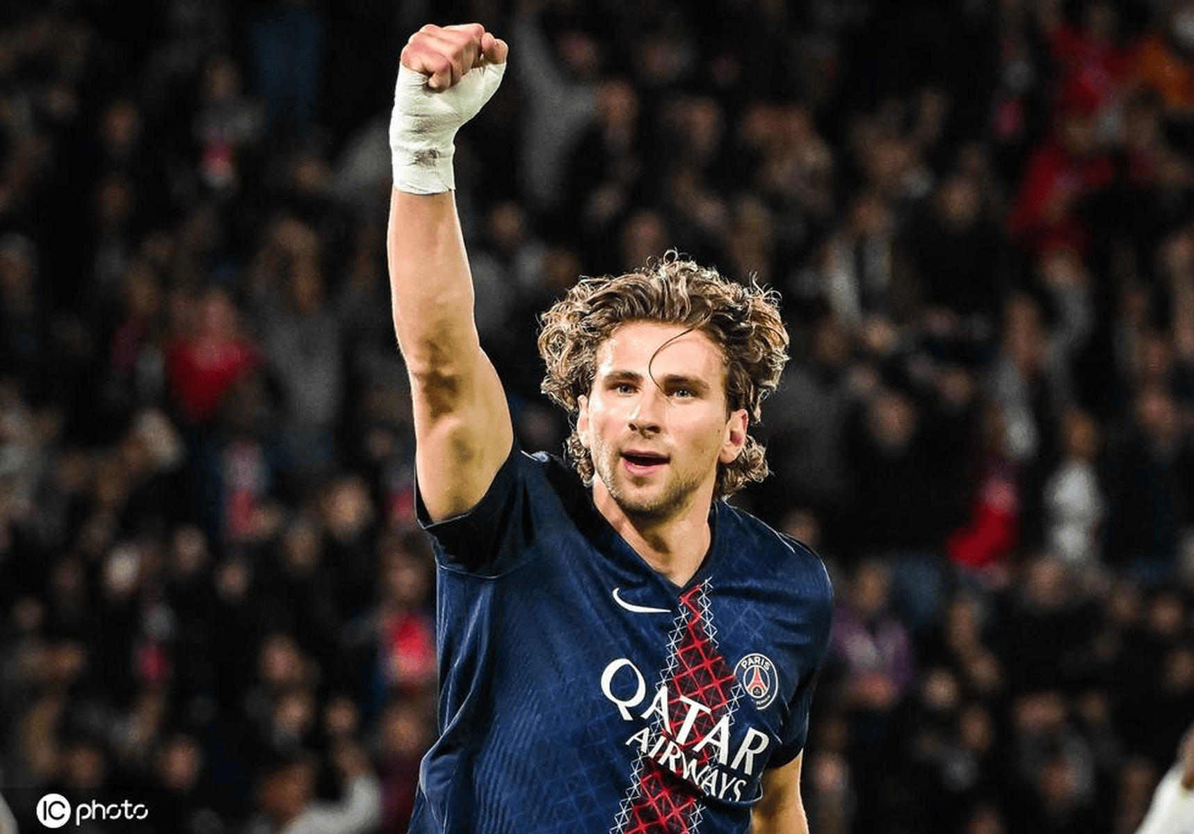 s15-包含今夜巴黎圣日耳曼防线松动——西甲节点到来，底气十足，年轻球员得到机会的词条